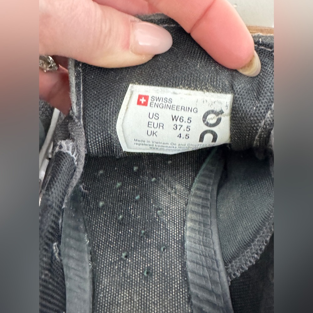 On Women's Cloudflow Active Running Sneakers - Picture 8 of 9